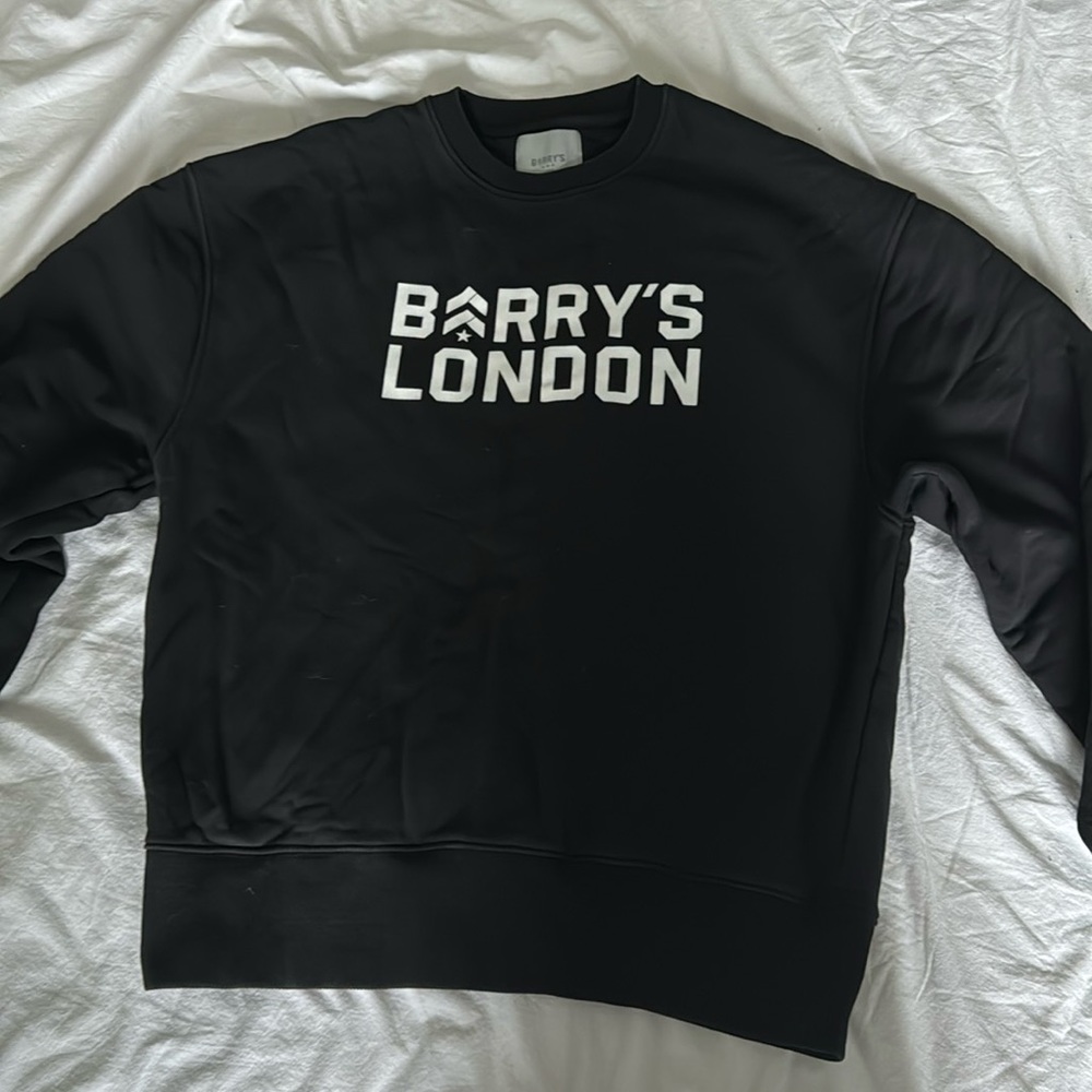 Barry’s bootcamp large black London sweater